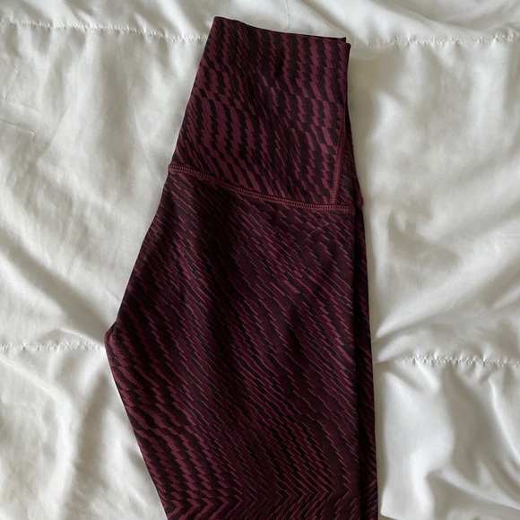 SOLD - Lululemon WunderUnder Leggings - Picture 3 of 3